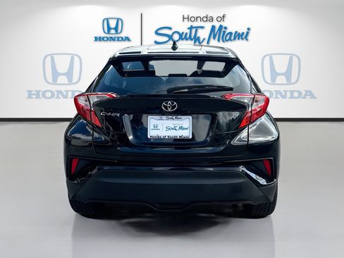 Used 2021 Toyota C-HR XLE image 6