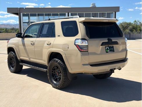 Used 2017 Toyota 4Runner SR5 Premium AWD/4WD image 6