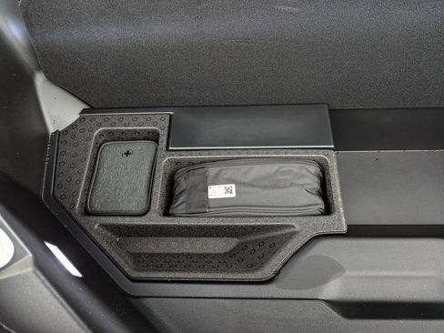 Used 2026 Rivian R1S Adventure AWD/4WD image 44