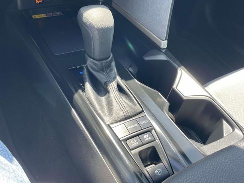 Used 2025 Toyota Camry LE image 18