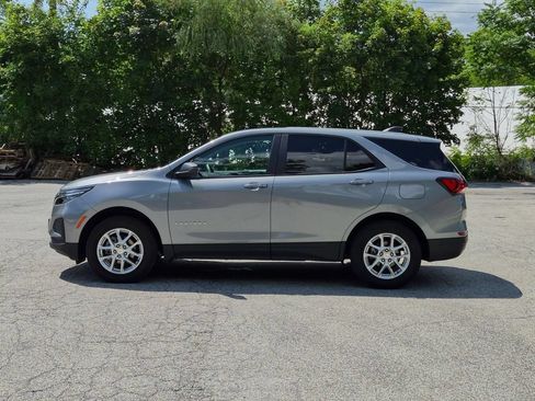 Used 2024 Chevrolet Equinox LS w/ LS Convenience Package AWD/4WD image 8