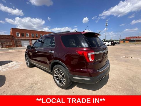 Used 2019 Ford Explorer Platinum AWD/4WD image 3