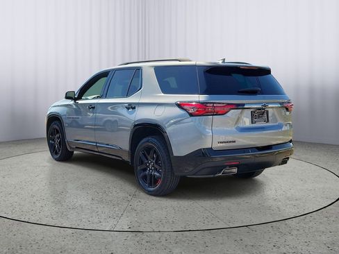 Used 2024 Chevrolet Traverse Premier w/ Redline Edition FWD image 6
