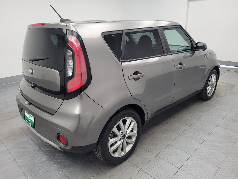 Used 2019 Kia Soul + FWD image 9