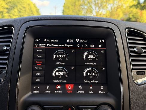 Used 2018 Dodge Durango SRT w/ Technology Group AWD/4WD image 27