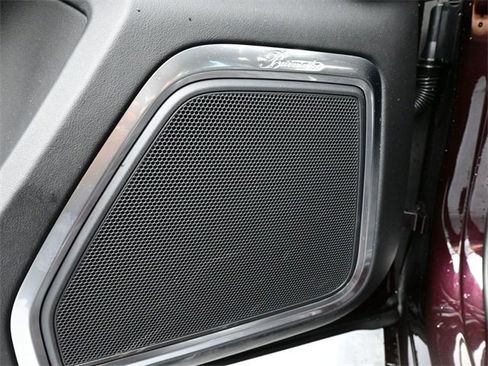 Used 2024 Porsche Macan GTS image 10