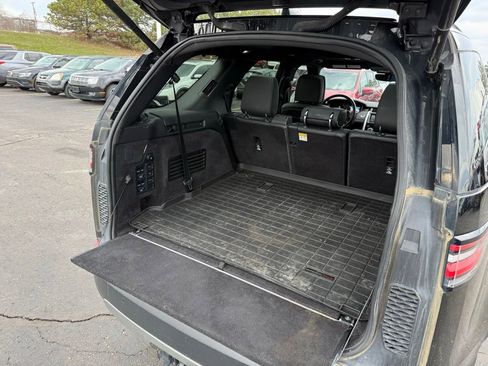 Used 2020 Land Rover Discovery HSE Luxury image 5
