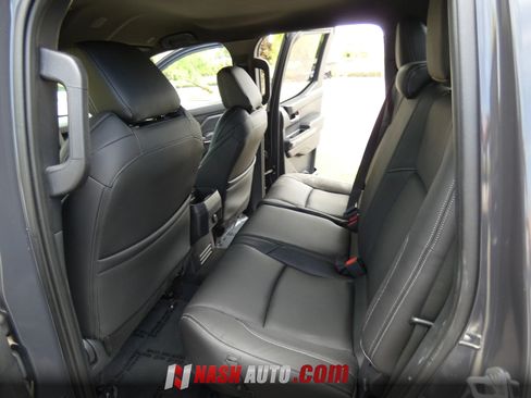 Used 2025 Toyota Tacoma TRD Sport AWD/4WD image 50