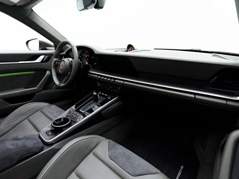 Used 2020 Porsche 911 Carrera 4S AWD/4WD image 64