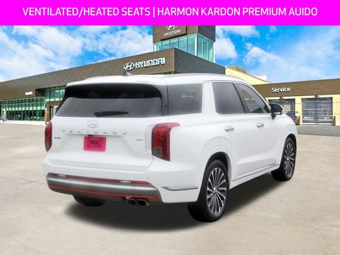 Used 2025 Hyundai Palisade Calligraphy image 5