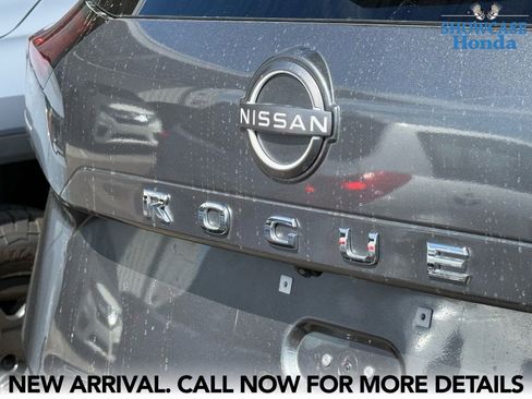 Used 2023 Nissan Rogue SL image 14