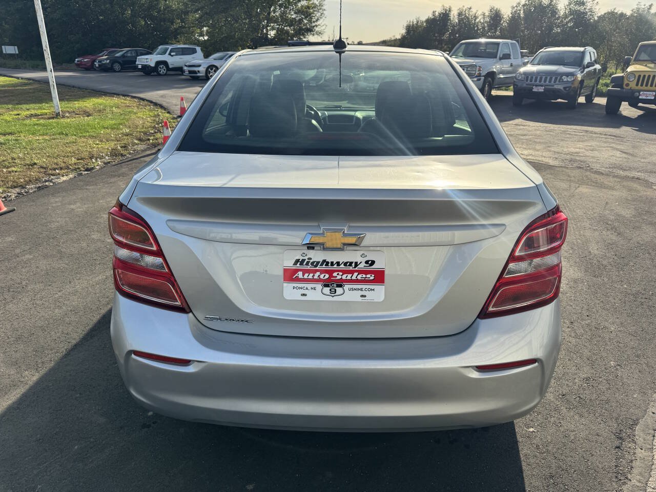 Used 2018 Chevrolet Sonic Premier FWD image 4