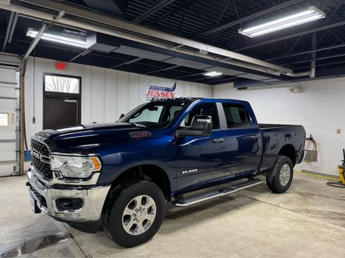Used 2024 RAM 2500 Big Horn w/ Heated Seats & Wheel Group image 1