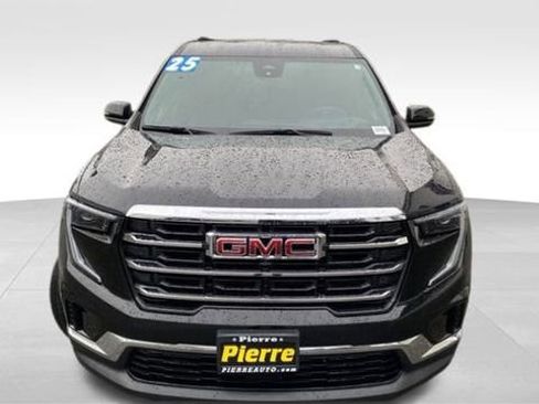 Used 2025 GMC Acadia Elevation image 6