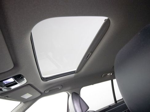 Used 2024 Hyundai Santa Fe Limited image 29