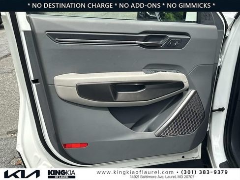 Used 2024 Kia EV9 Wind AWD/4WD image 19