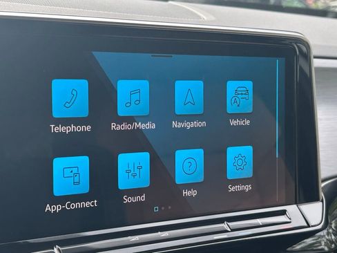 New 2026 Volkswagen Atlas Cross Sport SE image 15