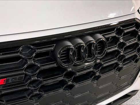 Used 2024 Audi SQ5 Premium Plus w/ Premium Plus Package image 30