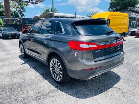 Used 2017 Lincoln MKX Reserve AWD/4WD image 7