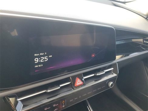 New 2024 Kia Niro Wind w/ Wind Preserve Package image 14