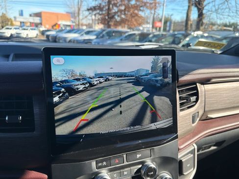 Used 2023 Ford Expedition Limited image 35