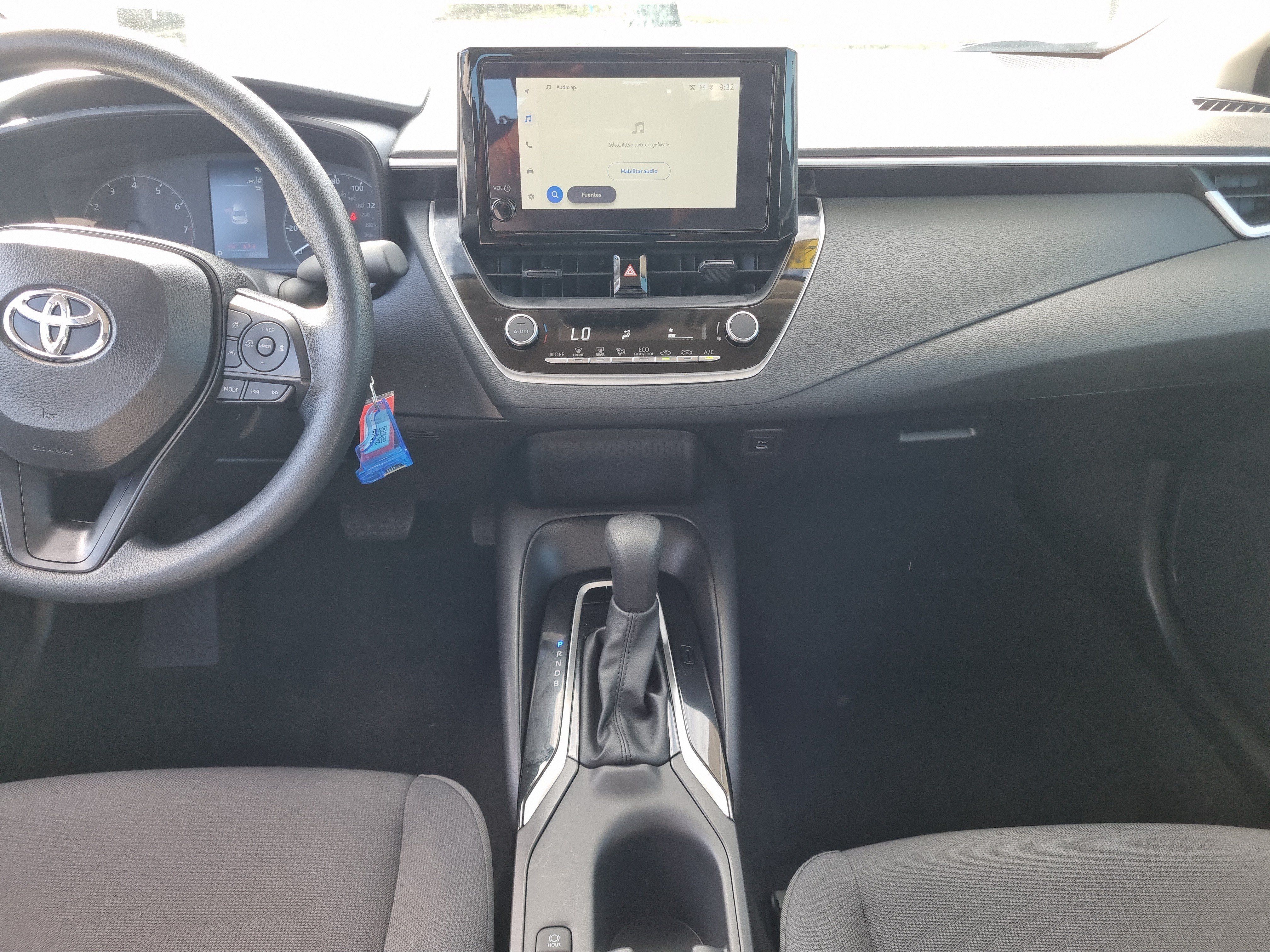 Used 2025 Toyota Corolla LE FWD image 19