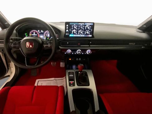 Used 2025 Honda Civic Type R image 15