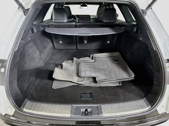 Certified 2025 Toyota Crown Signia AWD/4WD image 27