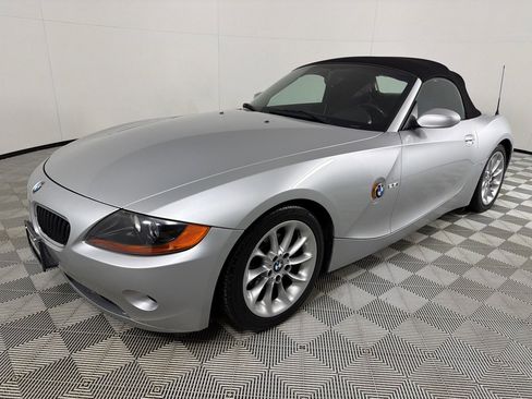 Used 2003 BMW Z4 2.5i image 18