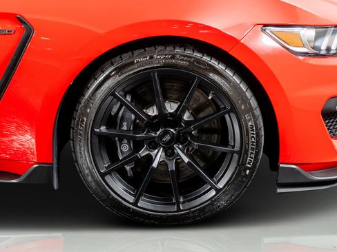 Used 2018 Ford Mustang Shelby GT350 w/ Electronics Package image 29