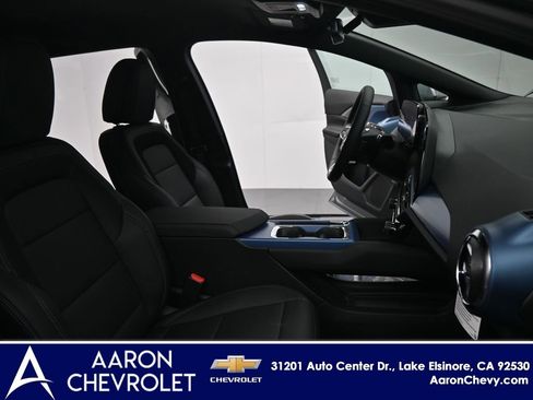 New 2026 Chevrolet Equinox EV LT image 17