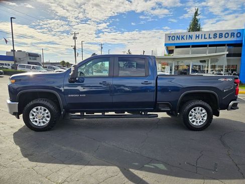Used 2021 Chevrolet Silverado 3500 LT w/ All Star Edition AWD/4WD image 3