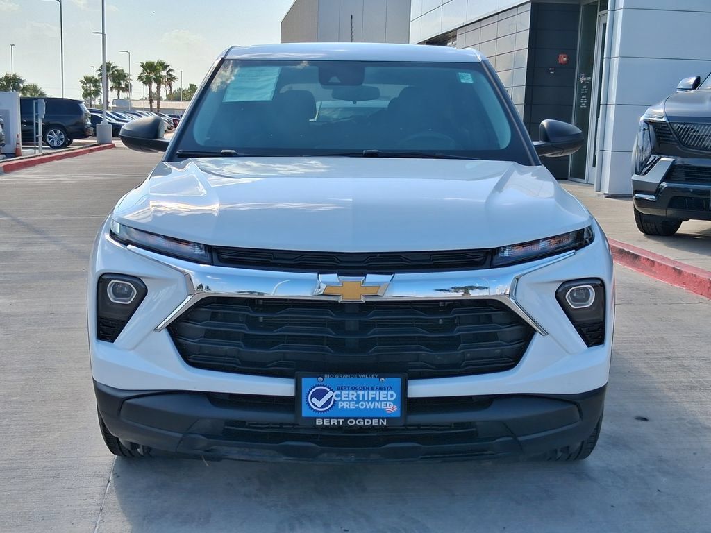 Used 2024 Chevrolet TrailBlazer LS w/ LS Convenience Package FWD image 2