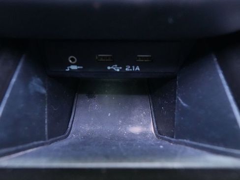 Used 2022 Subaru Outback Premium image 30