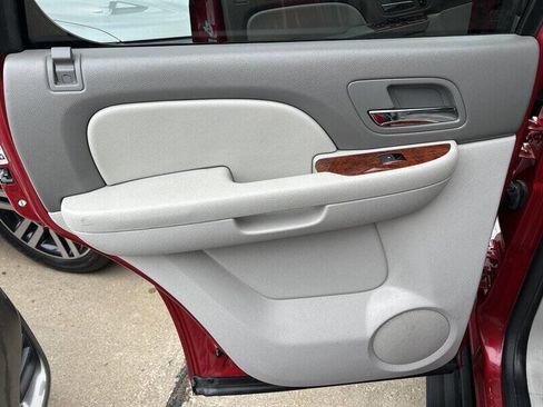 Used 2014 Chevrolet Tahoe LT w/ Luxury Package image 15