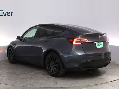 Used 2022 Tesla Model Y Performance AWD/4WD image 17