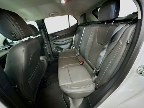 Used 2025 Buick Encore GX Preferred image 28