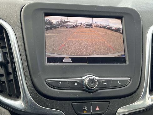 Used 2023 Chevrolet Equinox LS w/ LS Convenience Package image 17