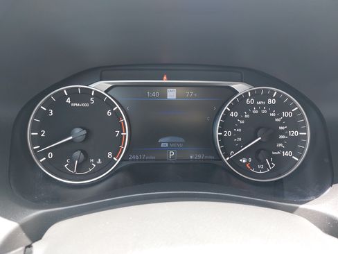 Used 2024 Nissan Altima 2.5 SV w/ SV Premium Package FWD image 19