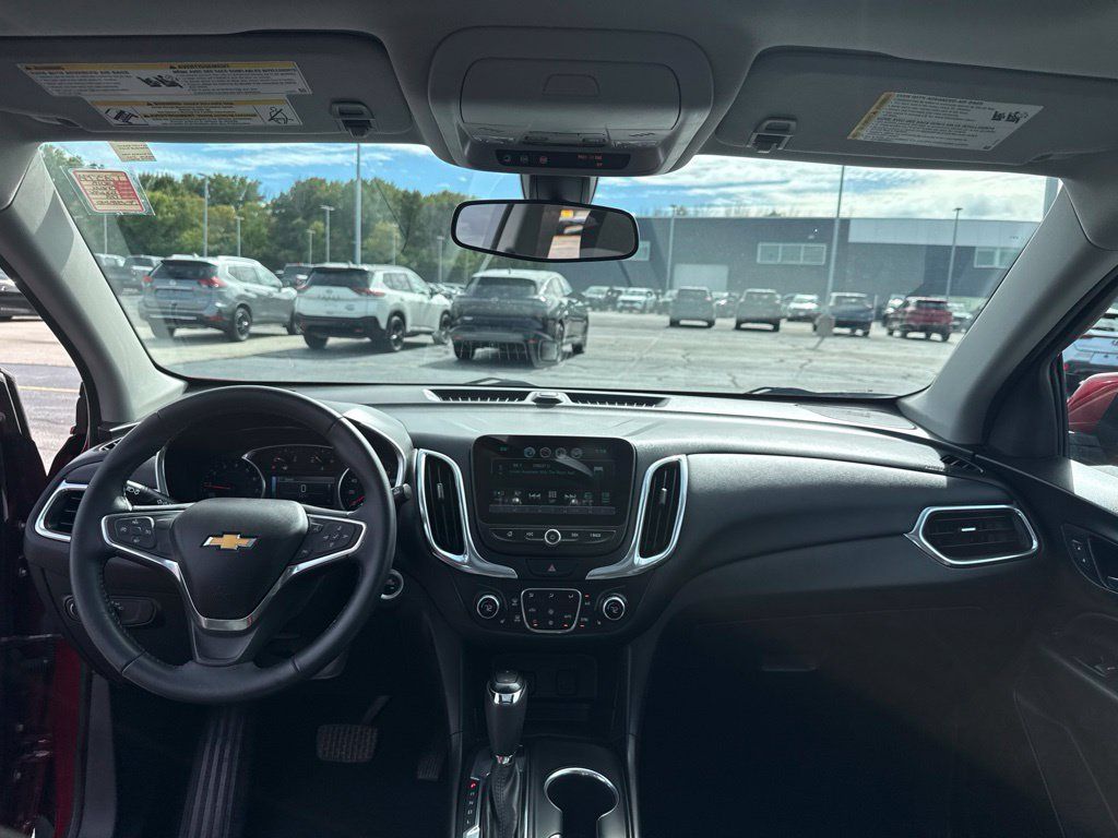 Certified 2018 Chevrolet Equinox LT FWD image 23