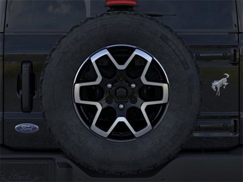 New 2026 Ford Bronco Outer Banks image 24