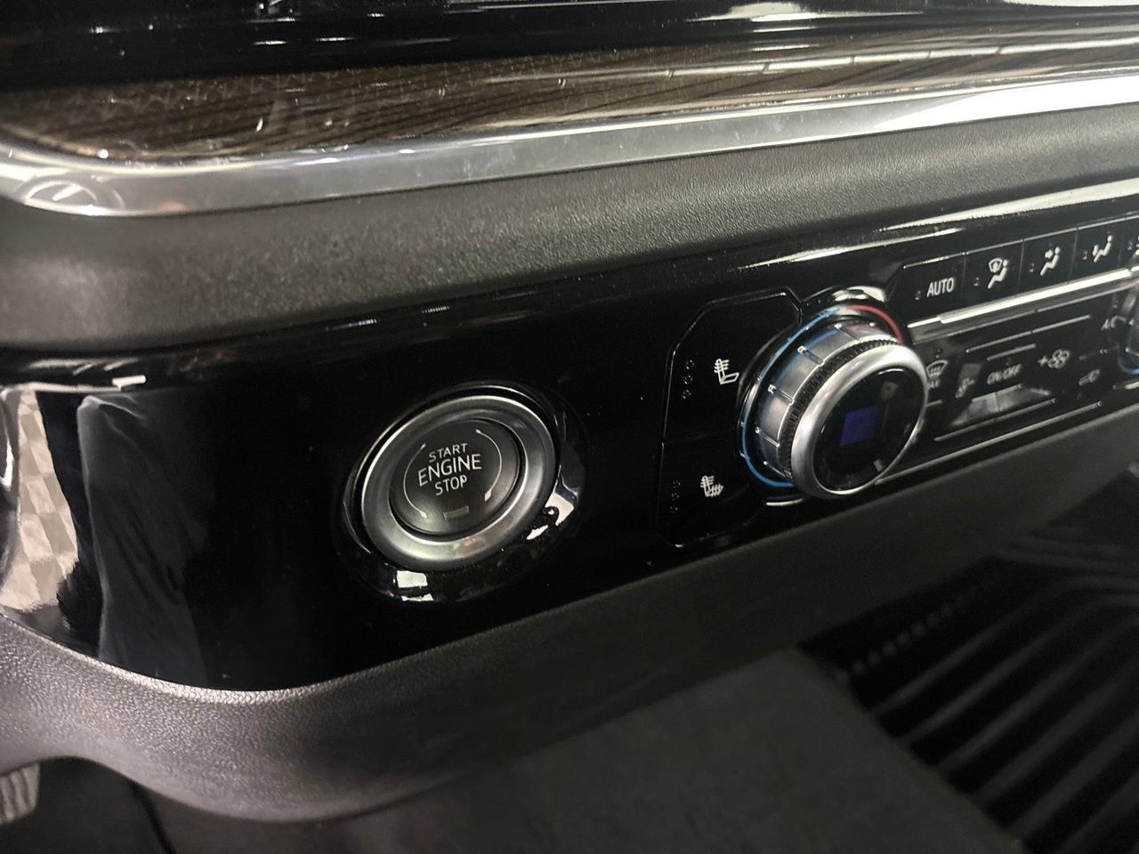 Used 2024 GMC Sierra 1500 Elevation AWD/4WD image 22