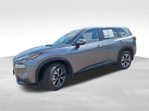 Certified 2023 Nissan Rogue SV FWD image 4