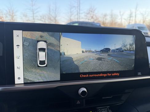 Certified 2023 Toyota Crown Limited w/ Advanced Technology Package image 21