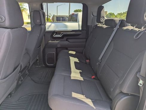 Used 2024 Chevrolet Silverado 2500 LT AWD/4WD image 13