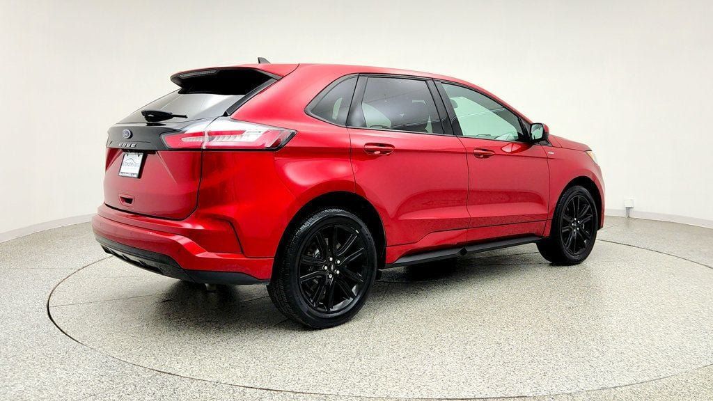 Used 2024 Ford Edge ST-Line AWD/4WD image 5