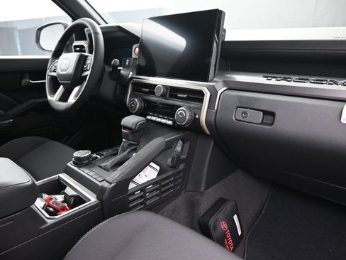 New 2026 Toyota Tacoma TRD Off-Road image 24