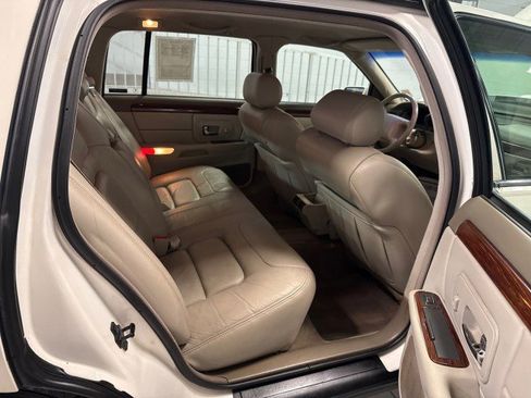 Used 1998 Cadillac De Ville image 25