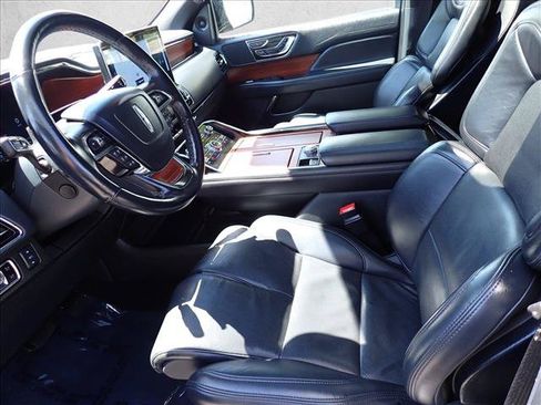 Used 2024 Lincoln Navigator Reserve AWD/4WD image 15