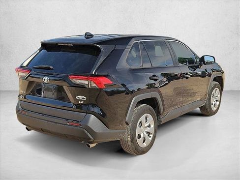 Used 2023 Toyota RAV4 LE FWD image 5